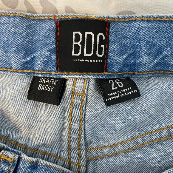 Urban Outfitters BDG Skater Baggy Distressed Jeans 26 - Picture 4 of 12